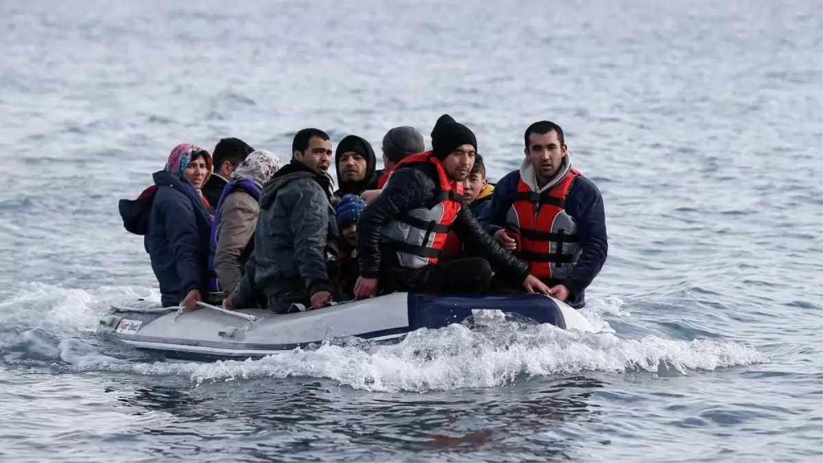 Yunanistan yine yaptı! Türk karasularına itilen bebek ve çocukların da aralarında bulunduğu göçmenler can verdi