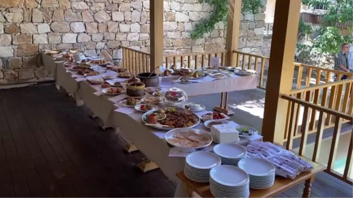 Kırşehir\'de Ahilik Haftası kutlamalarında yöresel yemekler yarıştı