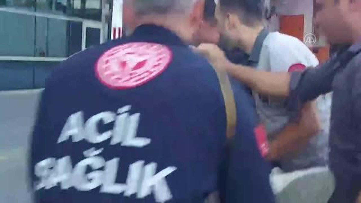 Karabük\'te oturduğu kayanın yuvarlanması sonucu yaralanan muhtar hayatını kaybetti