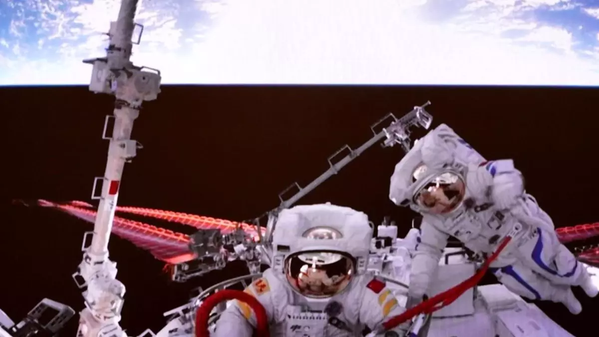 Shenzhou-14 Taykonotları İkinci Uzay Yürüyüşüne Hazırlanıyor