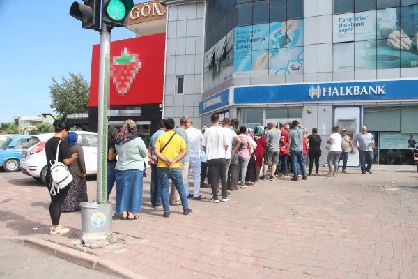 Adana'da sosyal konut heyecanı; 6 bin 356 konuta yoğun talep