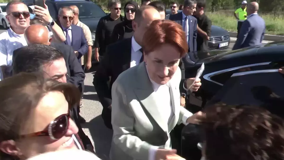 Akşener, Bolu\'da: 13\'üncü Cumhubaşkanı Bizim Adayımız Olacak, Ortaya Çıkan İktidar, Belediyelerimizde Ortaya Konan O Sosyal Devlet Anlayışını Devam...