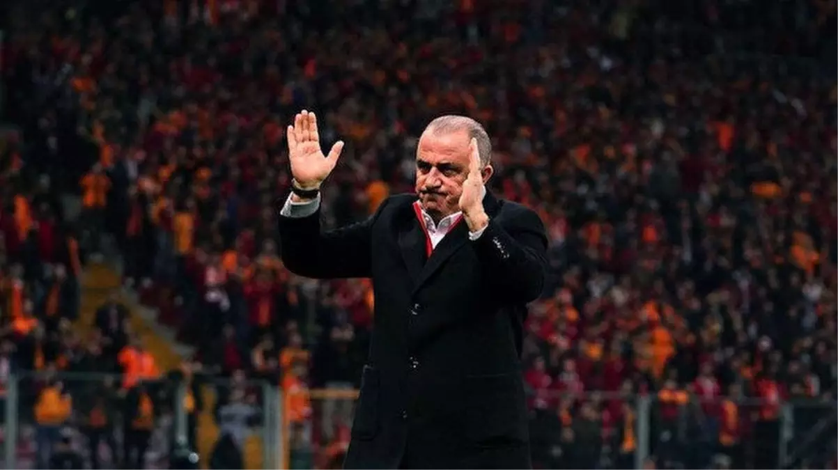 Türk futbolunun efsane ismi Fatih Terim\'in belgeseli yayınlandı! Terim, belgeseli izlerken gözyaşlarına hakim olamadı