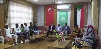 Sudan'da Türkiye Burslarını kazanan öğrencilere uğurlama etkinliği düzenlendi