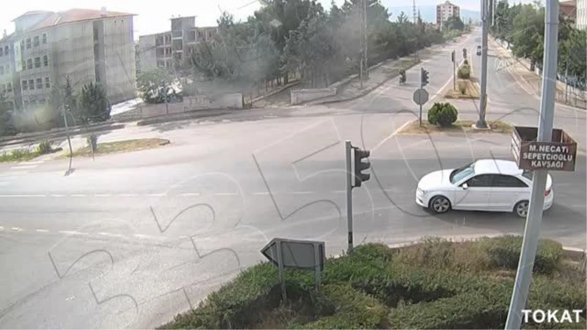 Tokat\'taki trafik kazaları KGYS kameralarına yansıdı