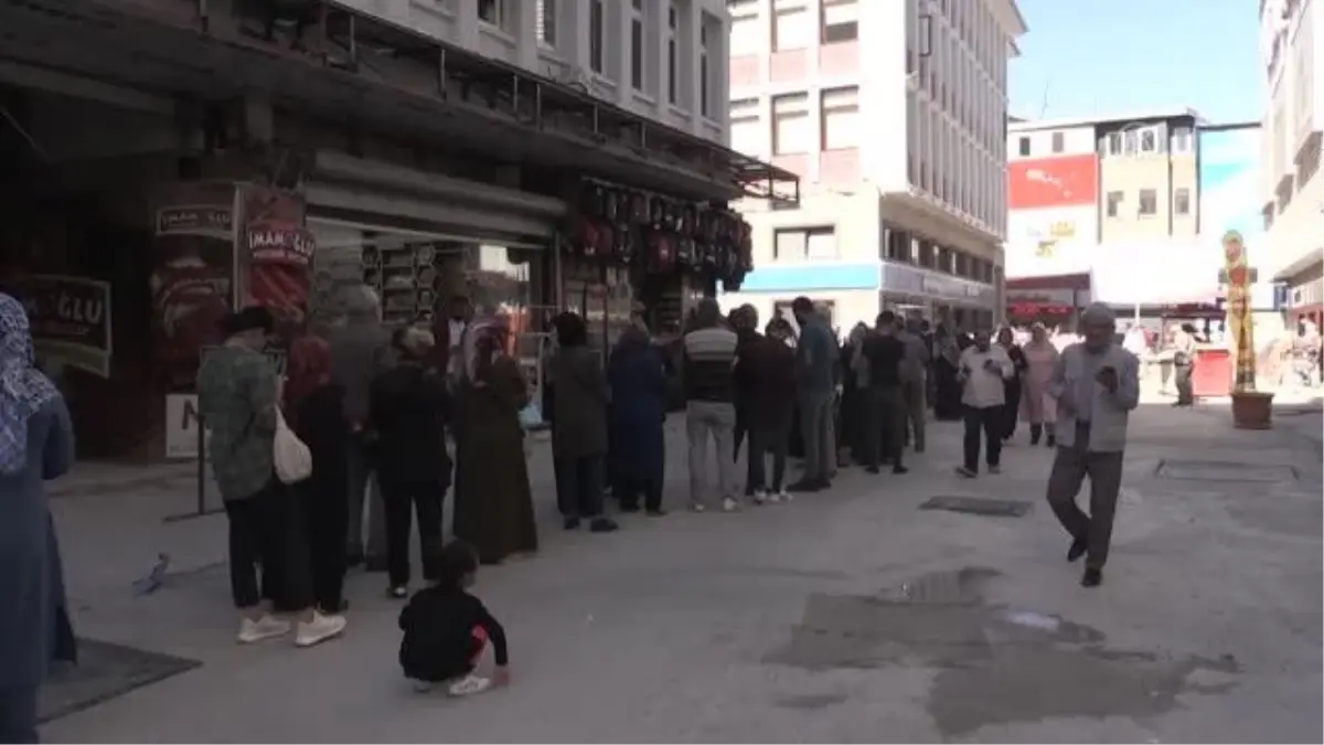 Gaziantep ve Malatya\'da sosyal konut projesi için başvuru yoğunluğu sürüyor