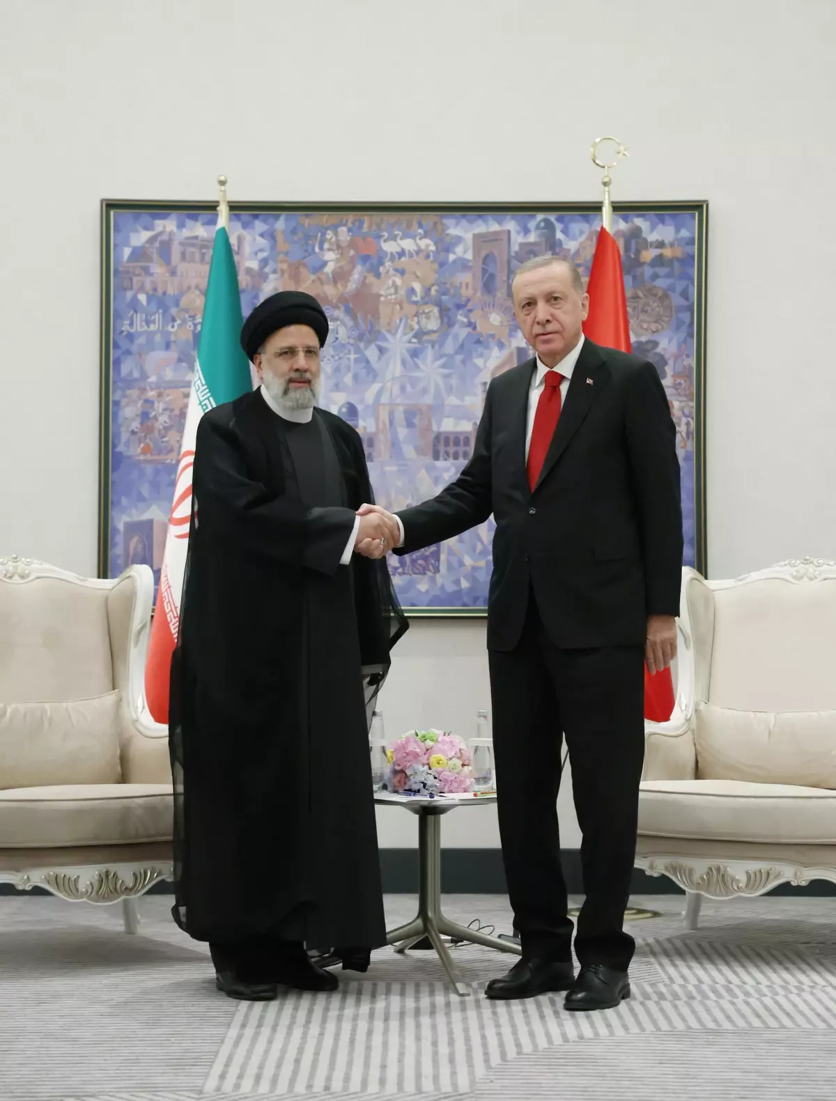 Cumhurbaşkanı Erdoğan\'ın, İran Cumhurbaşkanı Reisi ile görüşmesi sona erdi