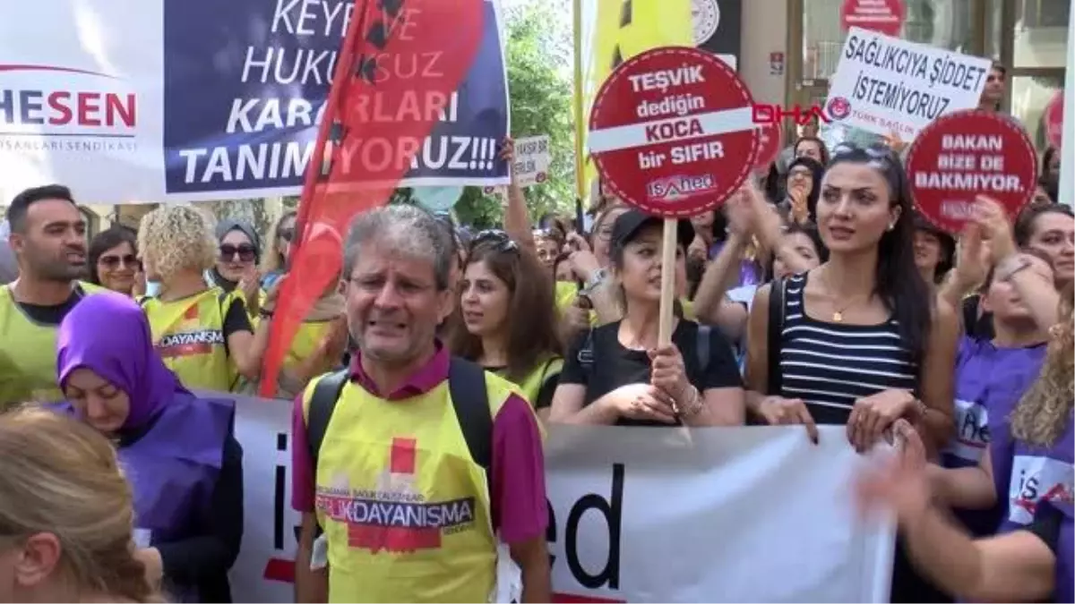 İL SAĞLIK MÜDÜRLÜĞÜ ÖNÜNDE PROTESTO