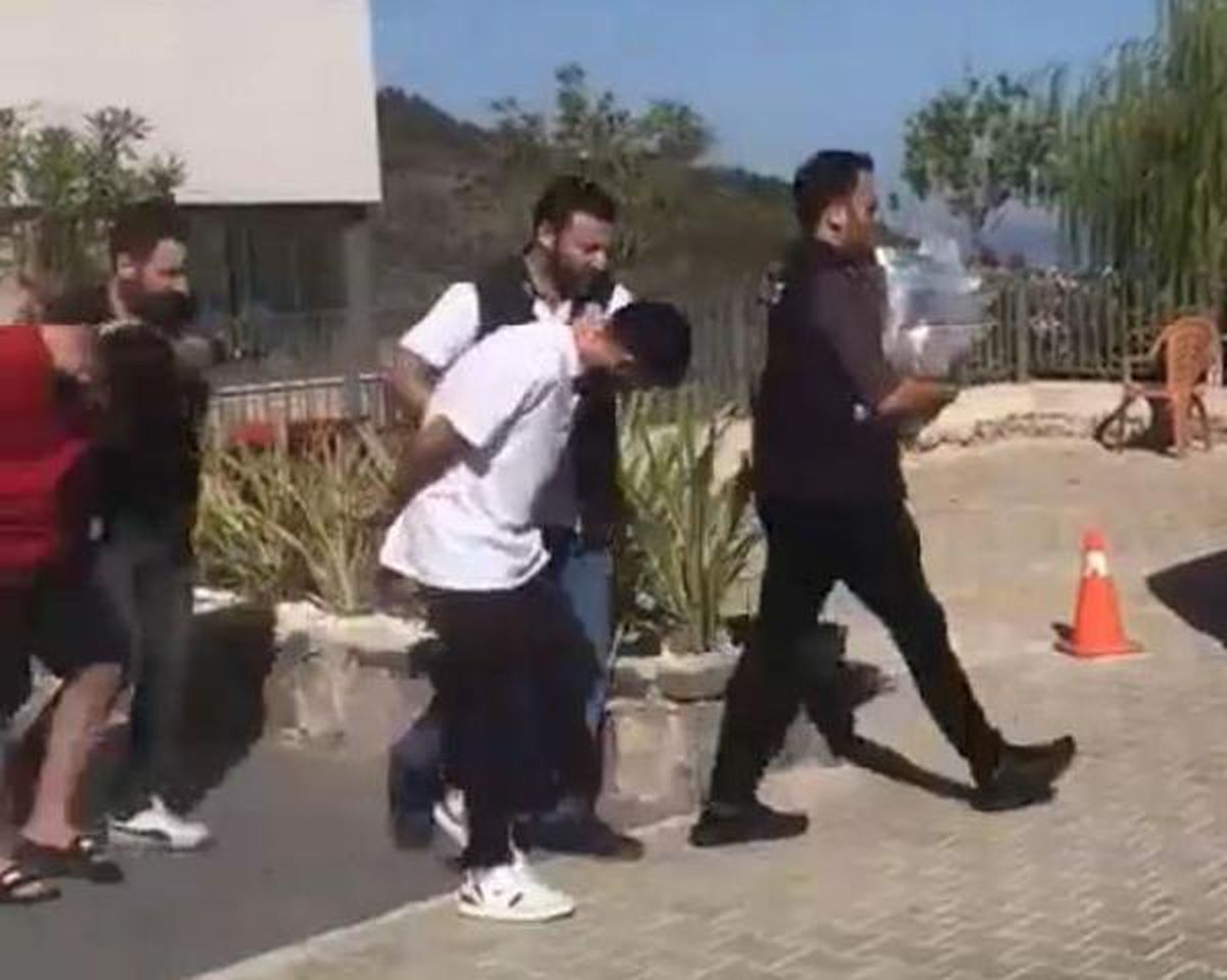 Son dakika haberleri... İzmir merkezli 10 ilde dolandırıcılık operasyonu (2)