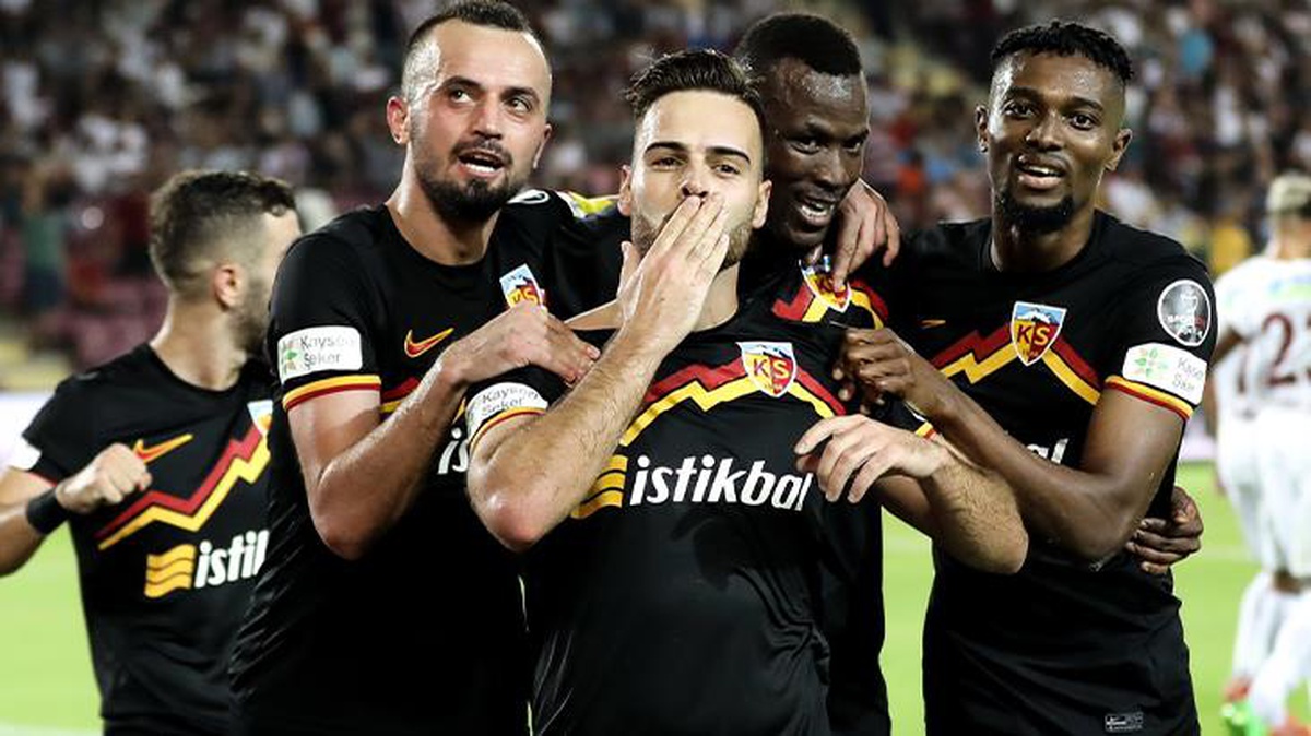 Kayserispor konuk olduğu Hatayspor\'u farklı geçti