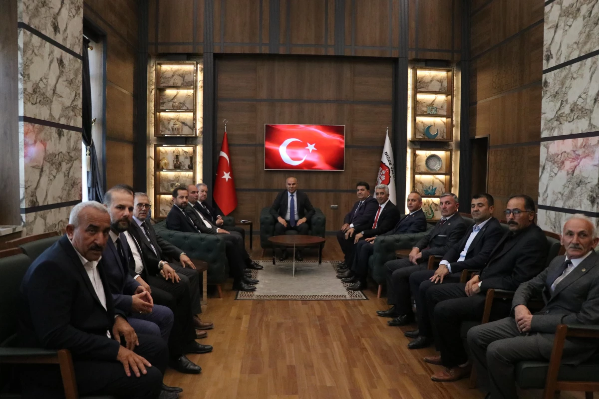 MHP Genel Başkan Yardımcısı Sadir Durmaz, Niğde\'de konuştu Açıklaması