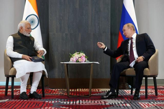 Şangay Zirvesi'nde konuşan Putin: Biz savaşı bitirmek istiyoruz ama Kiev savaşı sürdürmek istiyor Şangay Zirvesi'nde konuşan Putin: Biz savaşı bitirmek istiyoruz ama Kiev savaşı sürdürmek istiyor