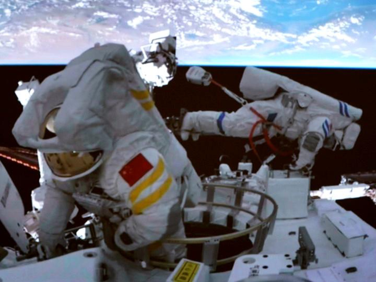 Çin\'in Shenzhou-14 Astronotları İkinci Kez Araç Dışı Faaliyet Yürütecek