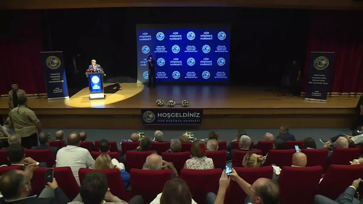 Davutoğlu: Bir Yüzükle Geldiniz Ama Milletin Oyuyla Gideceksiniz