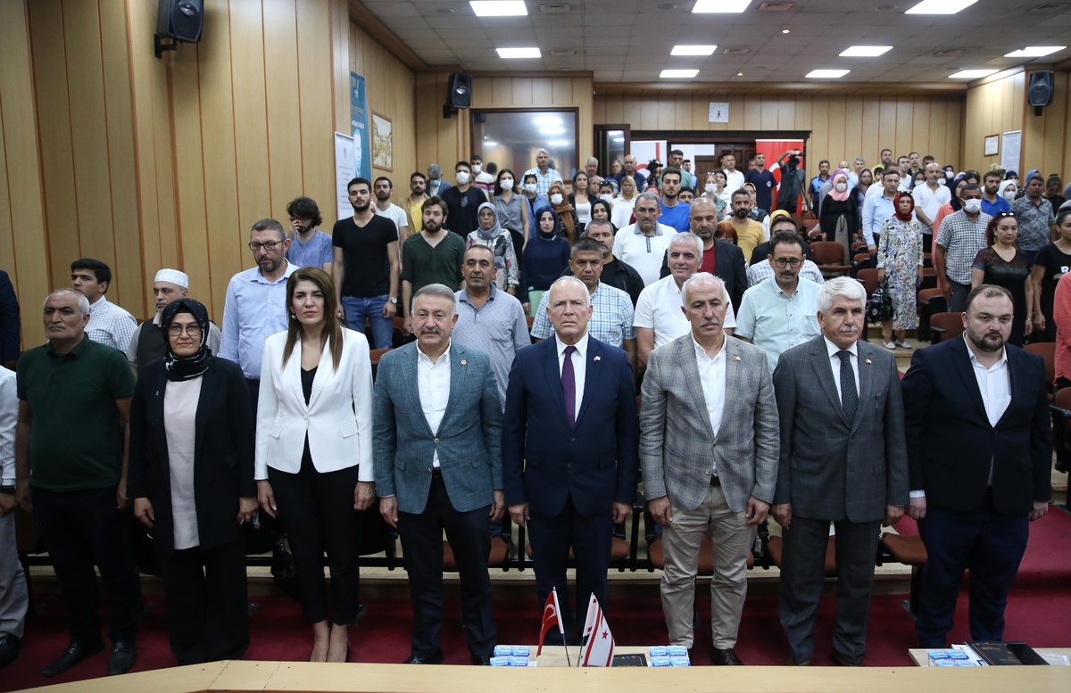 KKTC Cumhuriyet Meclisi Başkanı Töre, Mersin\'de "Büyük Fotoğraf" konferansında konuştu Açıklaması
