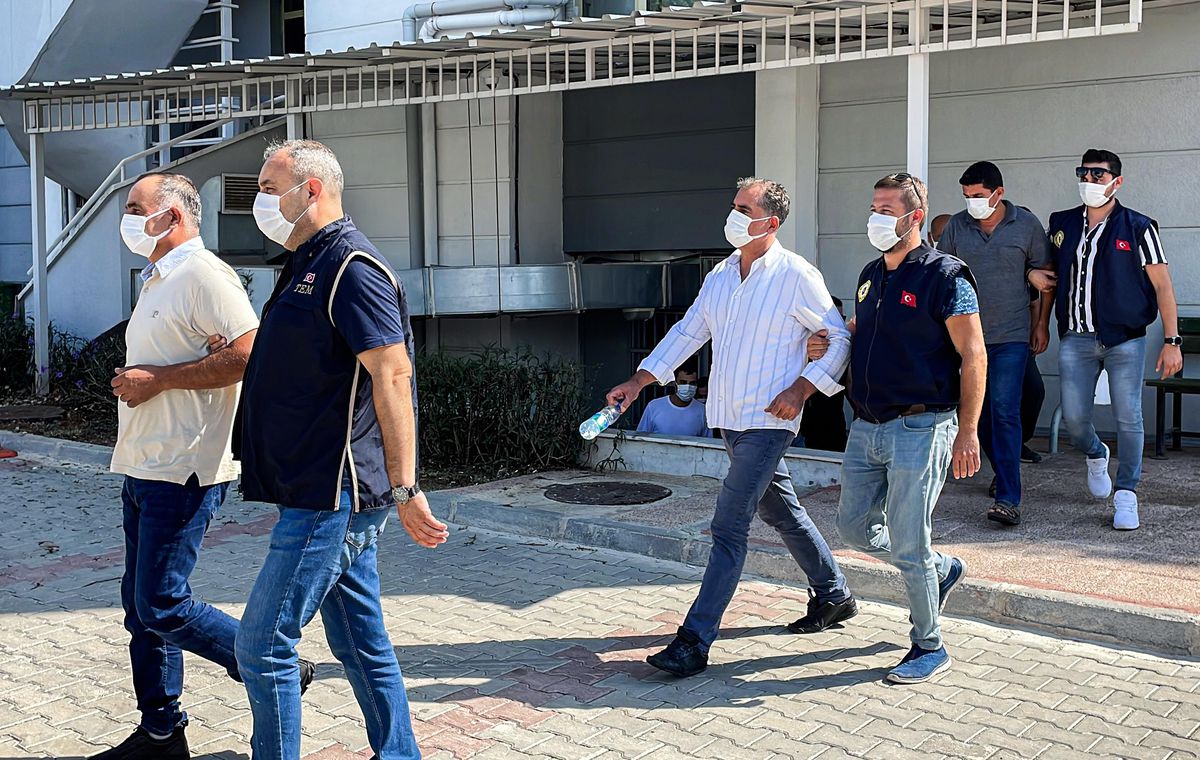 Mersin\'deki PKK/KCK operasyonunda yakalanan 9 zanlı serbest bırakıldı