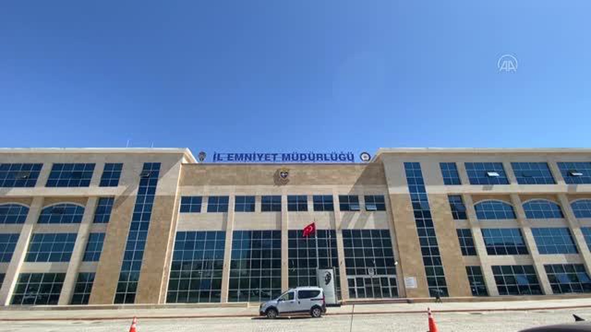 Uşak\'ta uyuşturucu operasyonunda 2 zanlı tutuklandı
