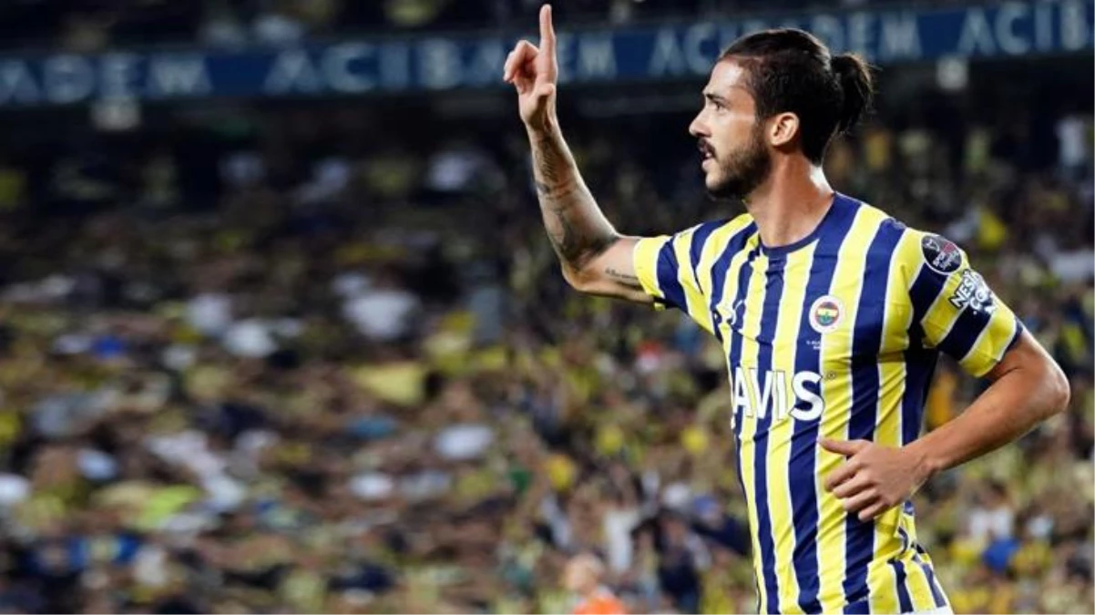 Fenerbahçe\'nin Brezilyalı savunmacısı Gustavo: Takıma katkı sağlamak çok büyük mutluluk veriyor