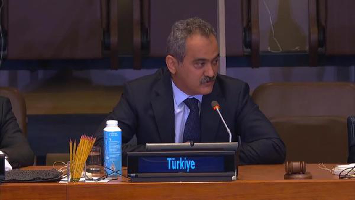 Bakan Özer, Yüksek Düzeyli Eğitim Bakanları Toplantısı\'nda mevkidaşlarına hitap etti