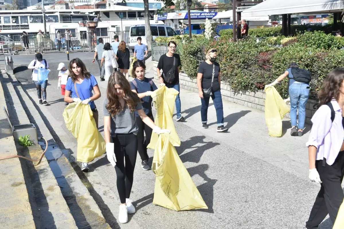 Beşiktaş Belediyesi\'nden Dünya Temizlik Günü\'ne Çöp Toplama Projesi