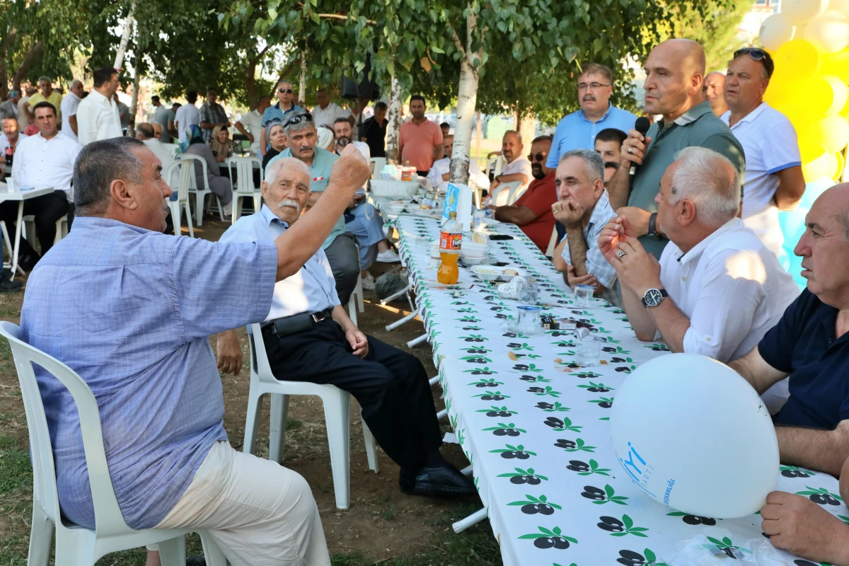 İYİ Parti Grup Başkanvekili Usta, Samsun\'da partililerle buluştu