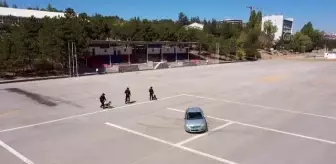 Jandarma köpeğinin 'gözünden' rehine kurtarma operasyonu