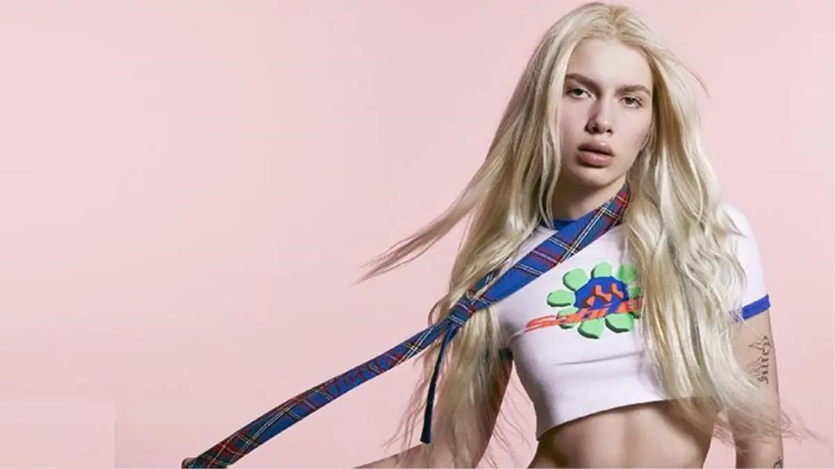 LGBT karşıtı yürüyüşe "Zihniyetler çok korkunç" diyerek tepki gösteren Aleyna Tilki\'nin Çorum\'daki konseri iptal edildi