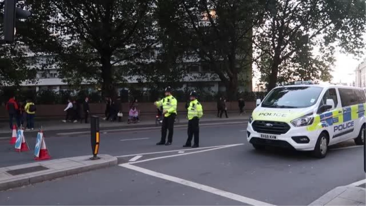 Londra polisinden Kraliçe\'nin cenaze töreni için olağanüstü güvenlik önlemi