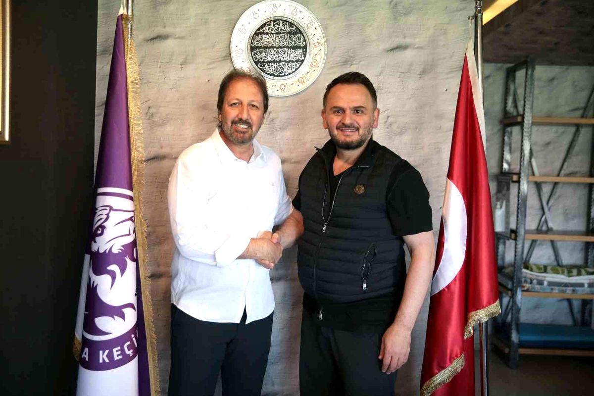 Ankara Keçiörengücü\'nde teknik direktör Taner Taşkın\'ın sözleşmesi 3 yıl uzatıldı
