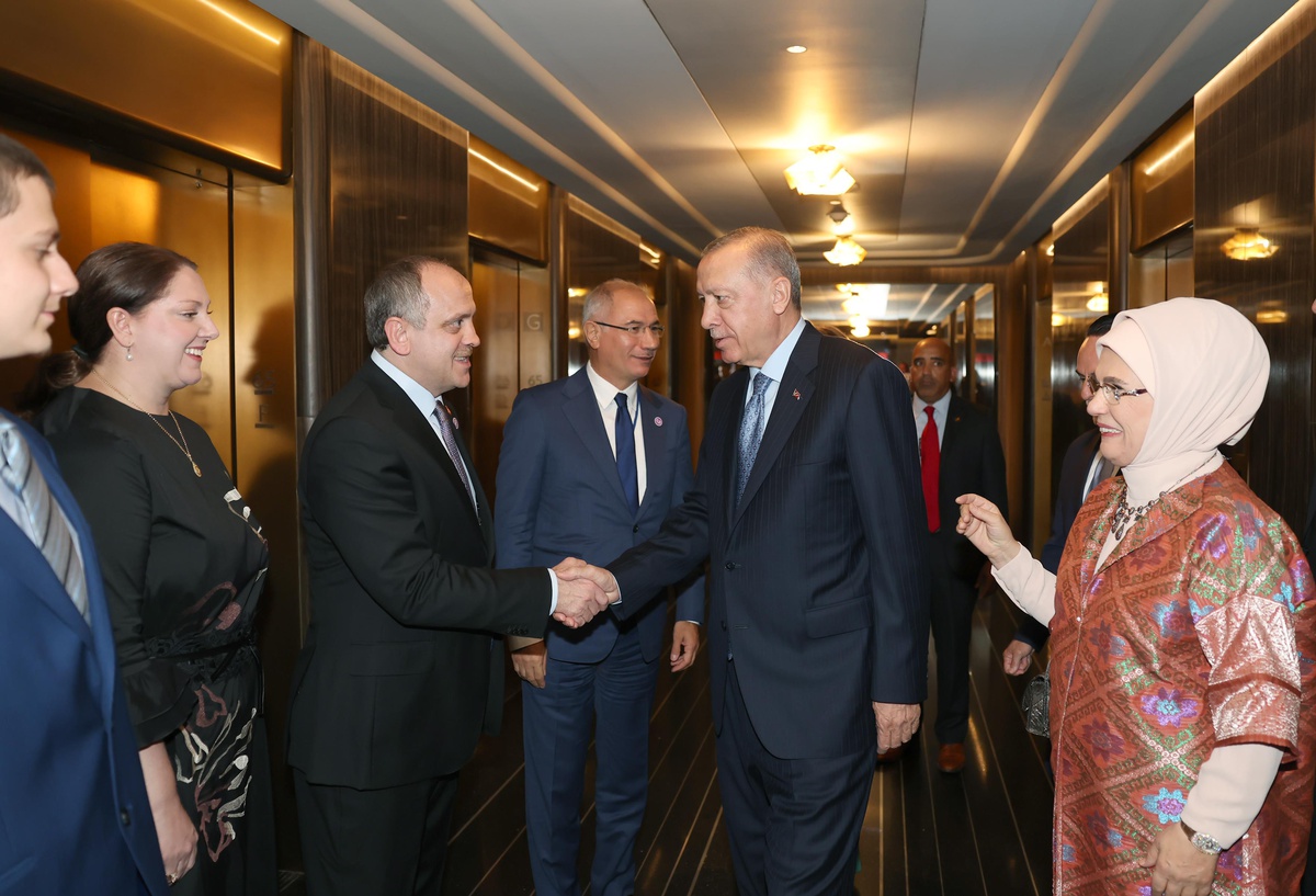 Cumhurbaşkanı Erdoğan: "Amerikalı dostlarımızın PKK-YPG ve FETÖ ile mücadelemizde müttefiklik ruhuna yakışır şekilde, iş birliği içinde hareket...
