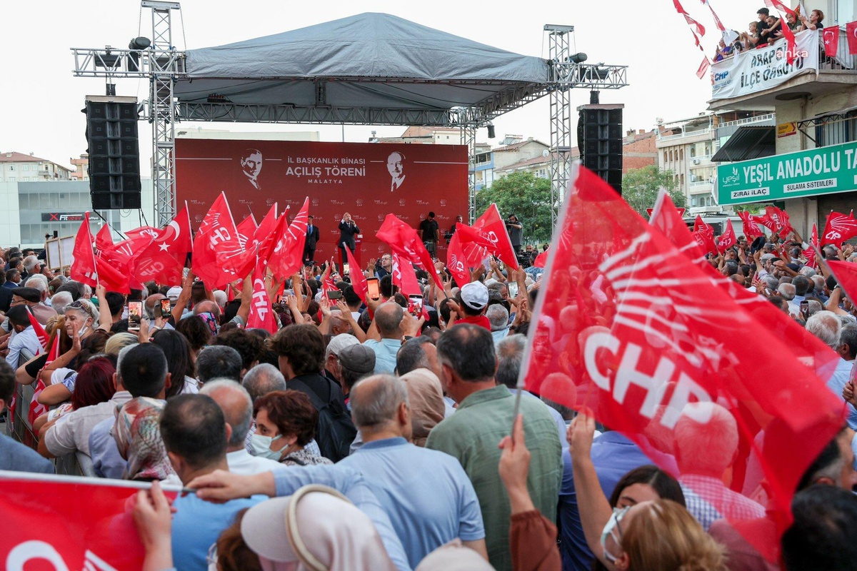 Kılıçdaroğlu: Bu Ülkenin Her Köşesine Huzuru ve Refahı Getirmek İçin Birbirimize Sımsıkı Sarılacağız