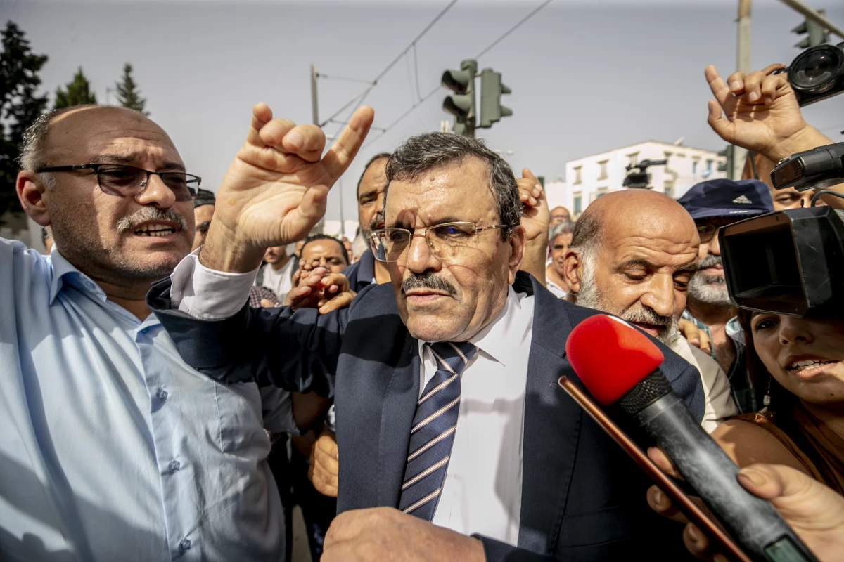 Tunus\'ta Gannuşi ve eski Başbakan Ureyd, ifade için Terörle Mücadele\'ye çağrıldı