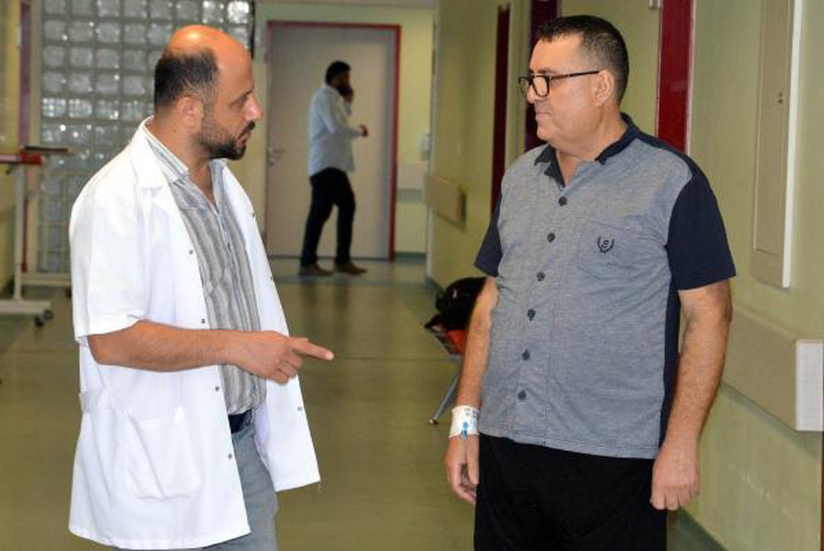 \'Türk doktorlara güveniyorum\' diyerek Türkiye\'de ameliyat oldu