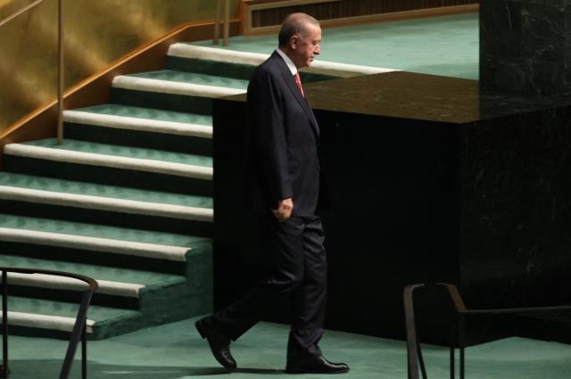 Cumhurbaşkanı Erdoğan'ın BM kürsüsünden gösterdiği fotoğraf en çok Yunan tarafında etki yarattı Cumhurbaşkanı Erdoğan'ın BM kürsüsünden gösterdiği fotoğraf en çok Yunan tarafında etki yarattı