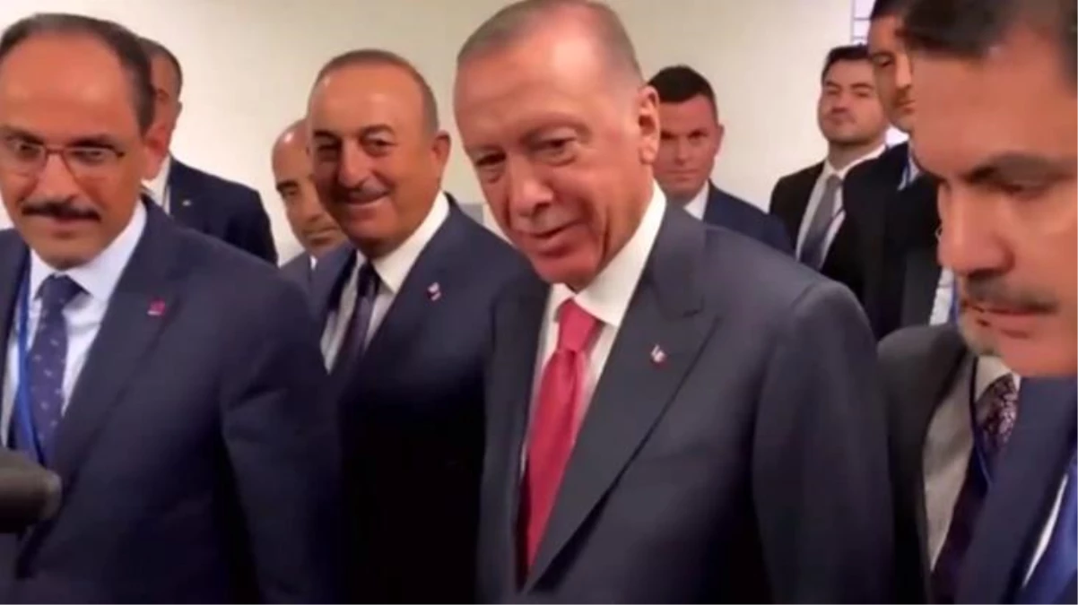 Cumhurbaşkanı Erdoğan\'ın ısrarlı muhabirin Biden sorusuna verdiği yanıt gülümsetti