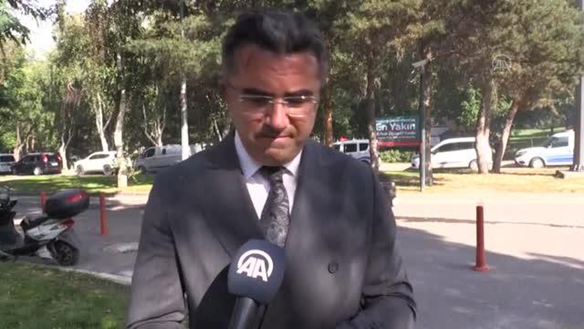 Erzurum Valisi Memiş: "(Atatürk Üniversitesinin yemekhanesinde çıkan yangın) Öğrencilerimizle ilgili en ufak bir olumsuz durum bulunmamaktadır"