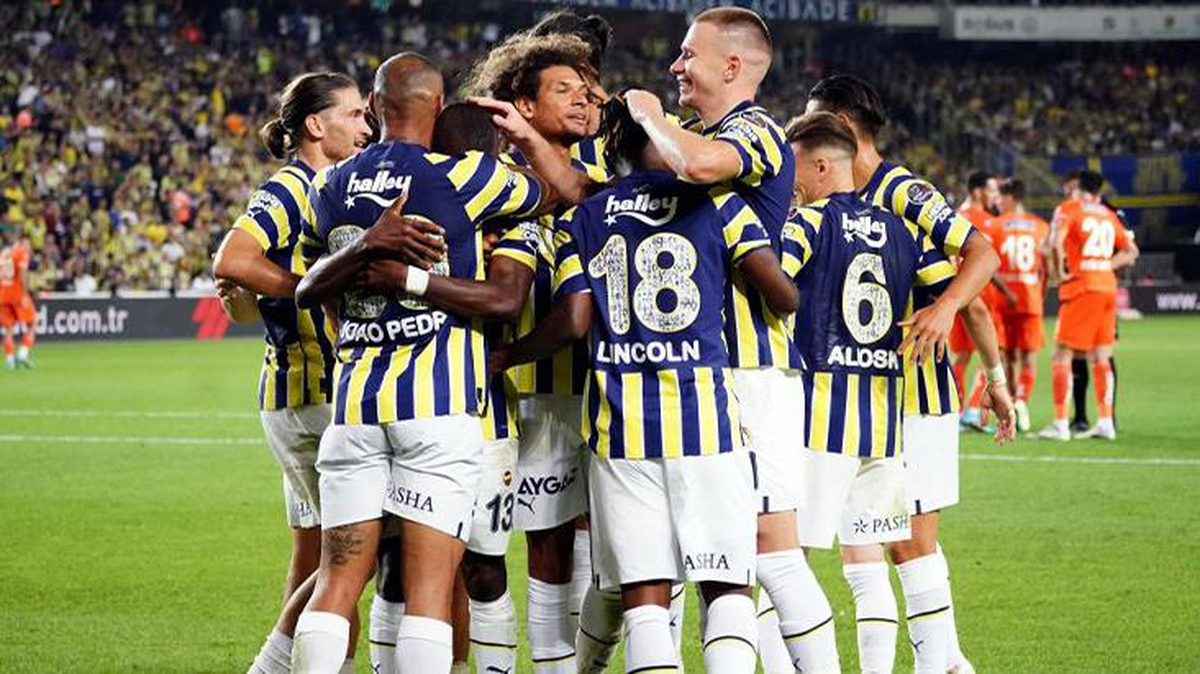 Fenerbahçe\'ye savunmacıların müjdeli haber! Serdar Aziz ve Luan Peres, Beşiktaş derbisinde sahada