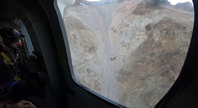 Erciyes Dağı'ndaki 1 dağcının öldüğü olayın kurtar operasyonu görüntüleri nefes kesti Erciyes Dağı'ndaki 1 dağcının öldüğü olayın kurtar operasyonu görüntüleri nefes kesti