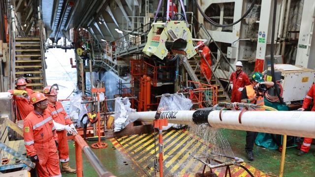 Karadeniz doğal gazı için son 25 kilometre kaldı! Projede çalışanların sayısı dudak uçuklattı Karadeniz doğal gazı için son 25 kilometre kaldı! Projede çalışanların sayısı dudak uçuklattı