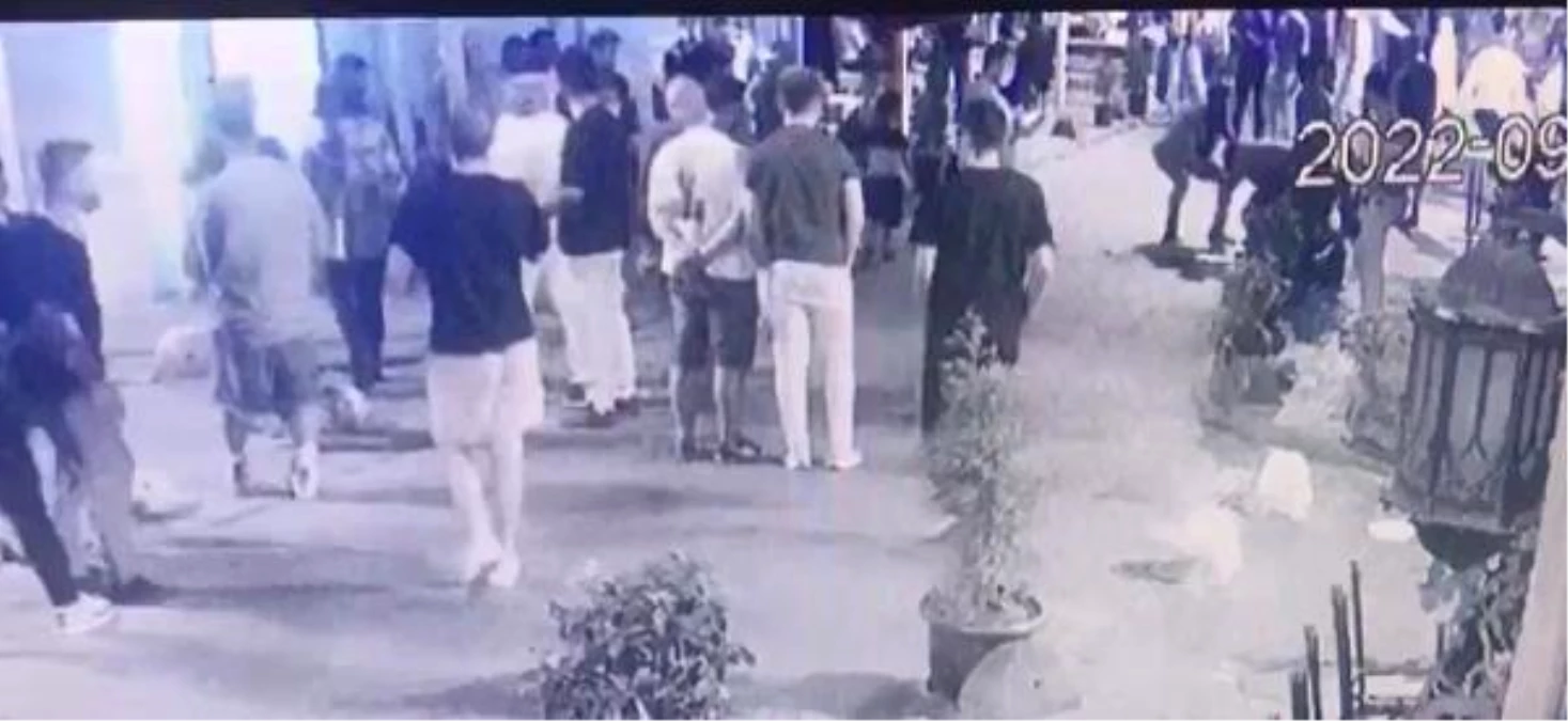 Son dakika haberi | Taksim\'de tartıştığı adamı onlarca insanın içinde bıçaklayarak öldürdü