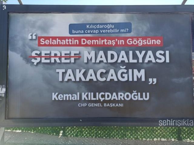 Tutuklu Selahattin Demirtaş, Elazığ'daki afişlere tepki gösterdi Tutuklu Selahattin Demirtaş, Elazığ'daki afişlere tepki gösterdi