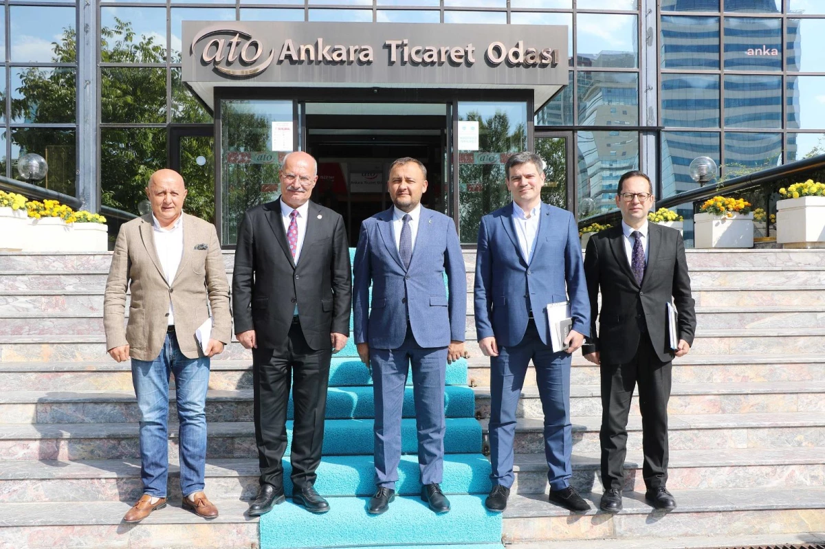 Ukrayna\'nın Ankara Büyükelçisi Bodnar ATO Başkanı Baran\'ı ziyaret etti