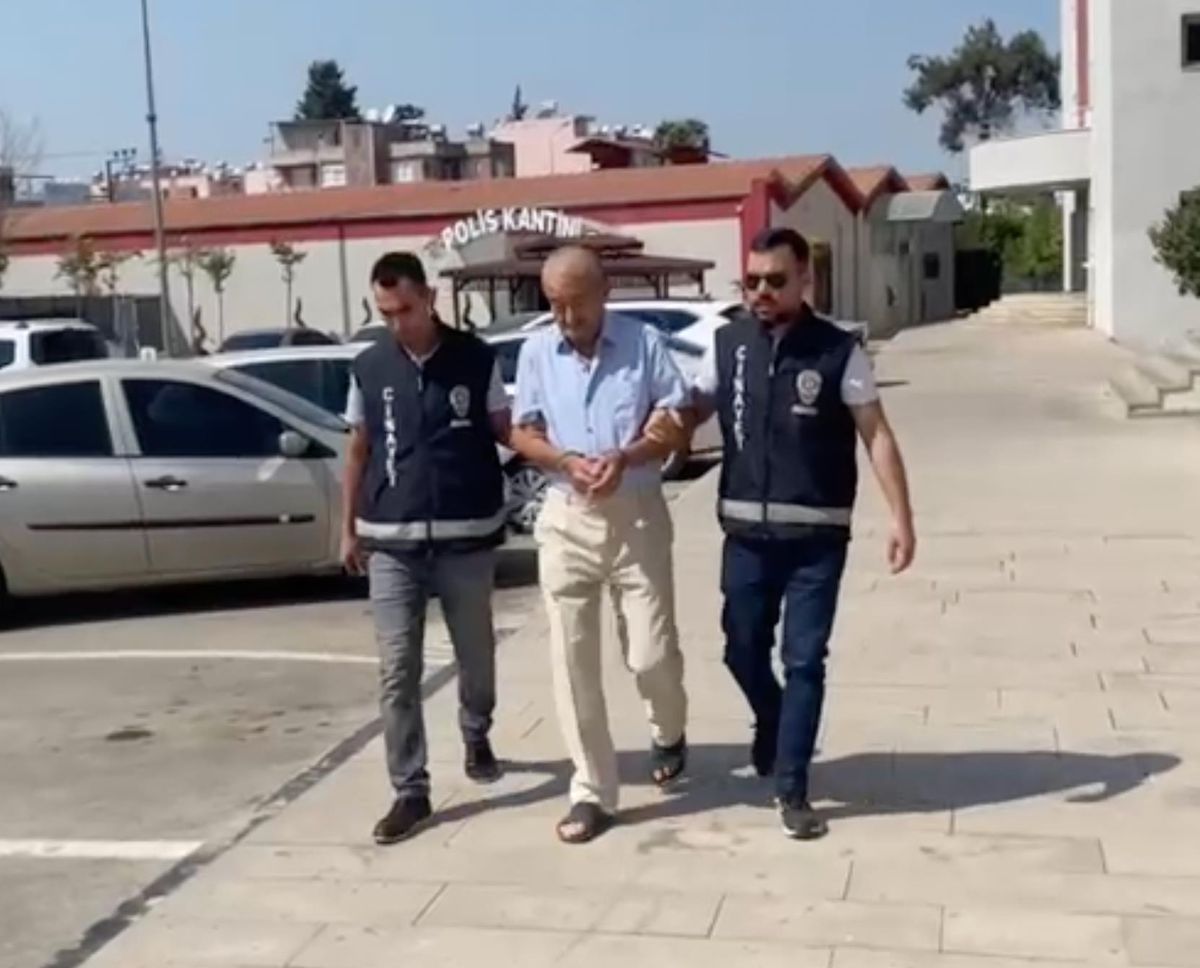 Adana\'da tartıştığı oğlunu tabancayla öldüren baba tutuklandı