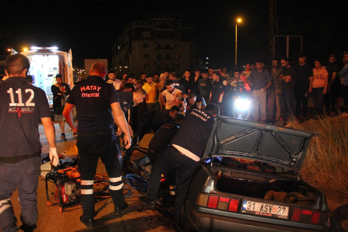 Hatay\'da devrilen otomobilin sürücüsü öldü