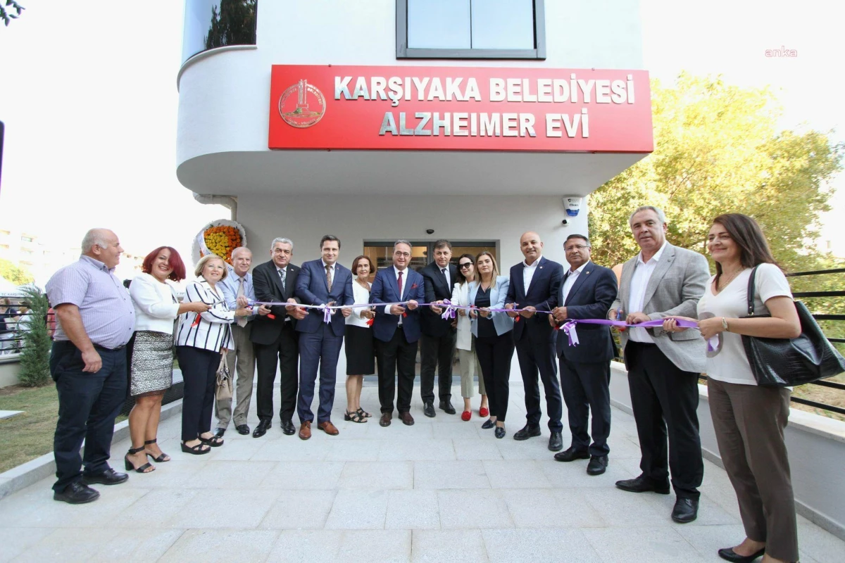 Karşıyaka\'da Alzheimer Evi Açıldı. Bülent Tezcan: "Bu Çalışmalar Birilerini Rahatsız Ediyor"