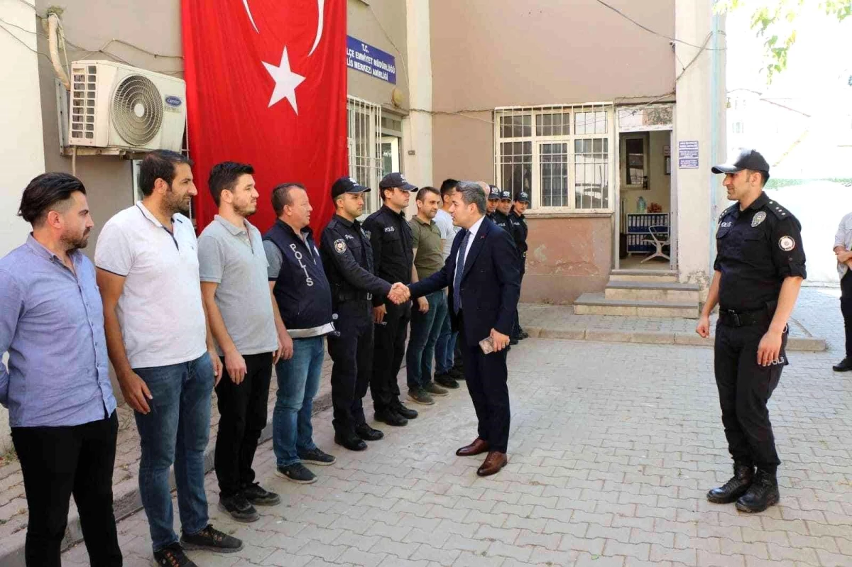 Kaymakam Özçelik Özel Harekat polislerini ziyaret etti