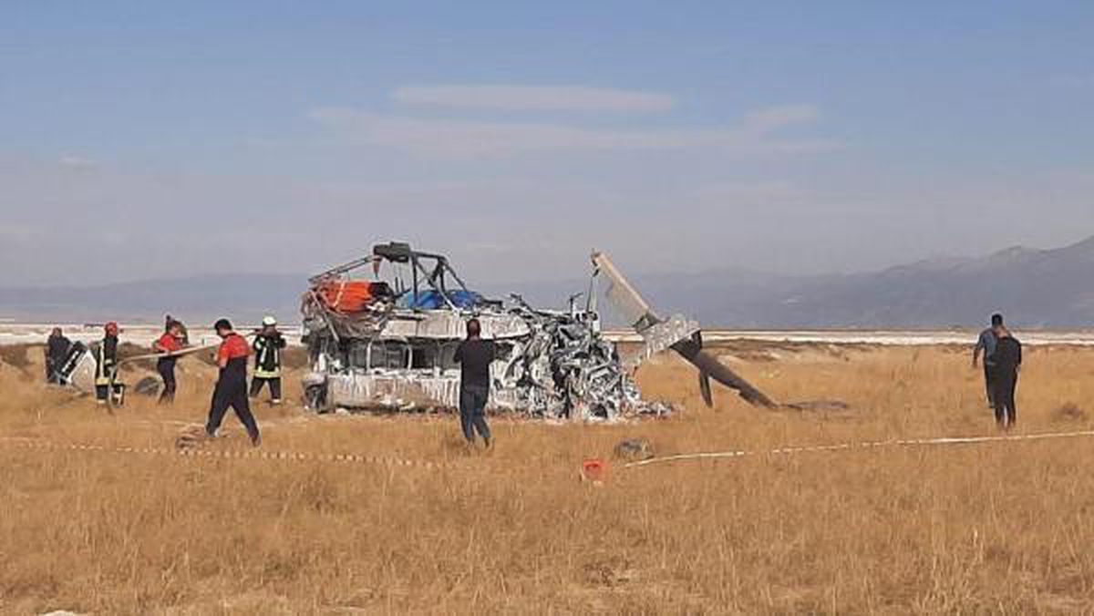 Son dakika haber! Marmaris\'teki yangına müdahaleye giden helikopter Denizli\'de düştü