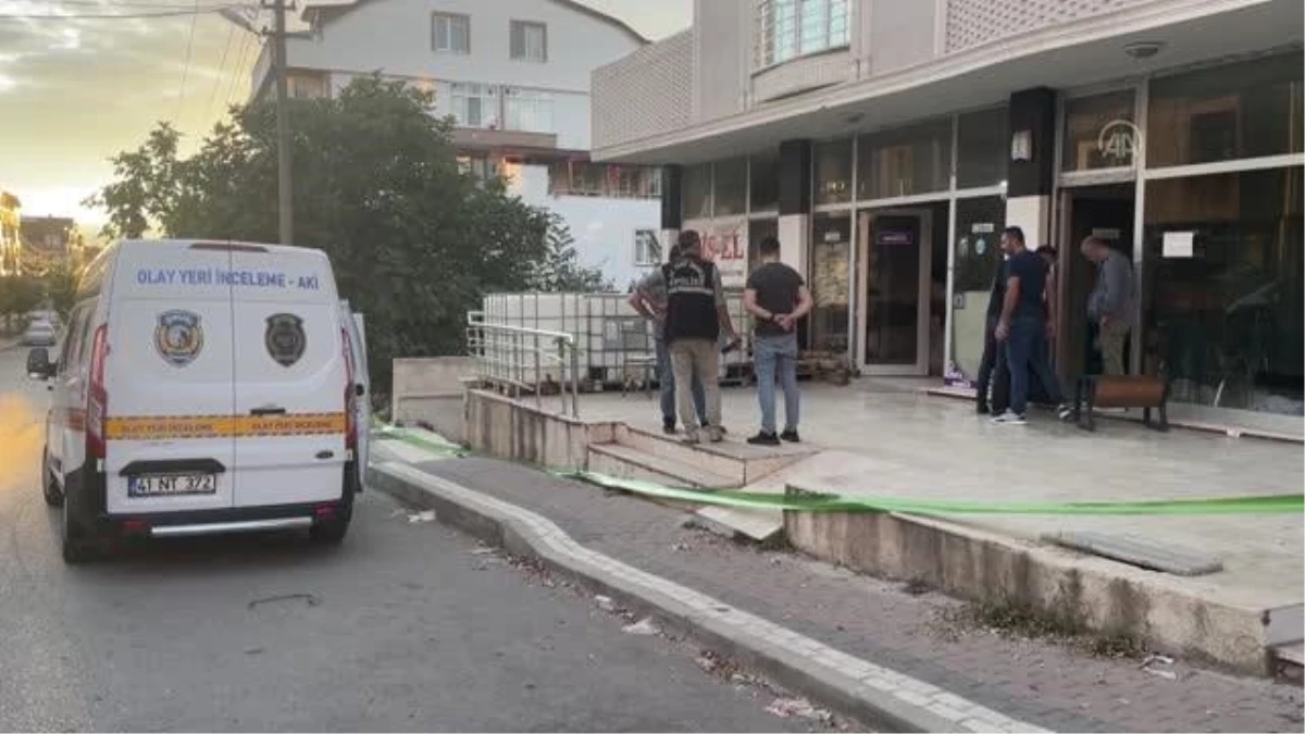 Kocaeli\'de silahlı kavgada 1 kişi öldü, 1 kişi yaralandı