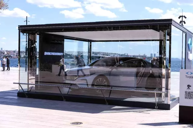 Vatandaşlar TOKİ gibi yerli otomobil için de kolaylık istiyor! TOGG'un 'Konsept Akıllı Cihazı' Galatport'da görücüye çıktı