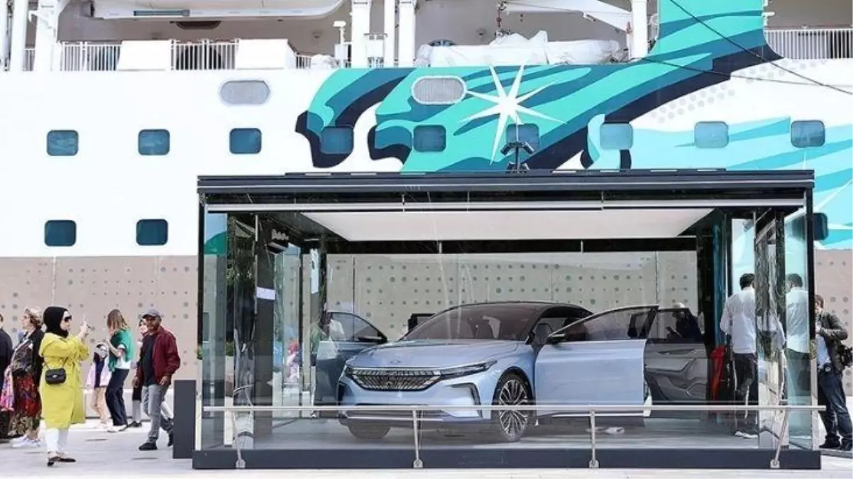 Vatandaşlar TOKİ gibi yerli otomobil için de kolaylık istiyor! TOGG'un 'Konsept Akıllı Cihazı' Galataport'ta görücüye çıktı